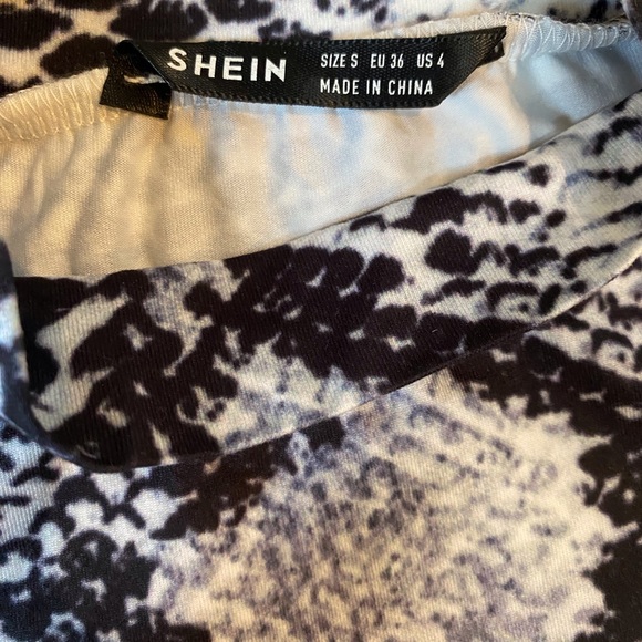 NWOT Shein snake skin print long sleeve dress, size small - Picture 3 of 3